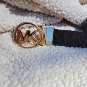 Michael Kors reversible belt